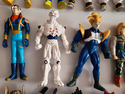 Figuras Dragón Ball Z Bootleg Vintage 90s 24 Piezas (Usado)