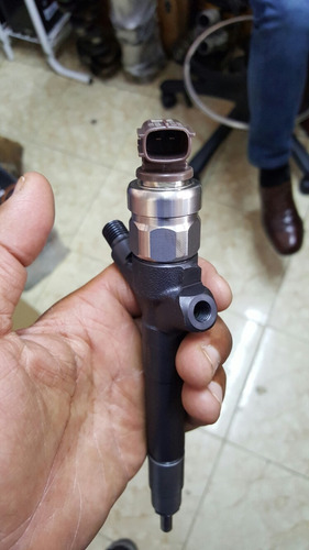 Imagen 3 de 5 de Inyectores Usados L200 Sportero