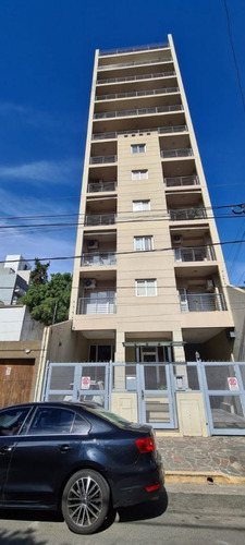 Imagen 1 de 24 de Venta De Excelente Piso 4 Ambientes En Quilmes Centro