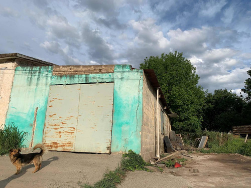 Magnifica Esquina Comercial A La Venta!! Con 2 Casas +galpón
