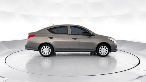 Nissan Versa Drive