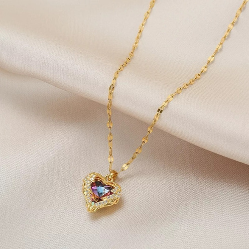 Imagen 2 de 5 de Collar Dije Corazón Acero Oro Rosa Con Cristal Rosa Iced