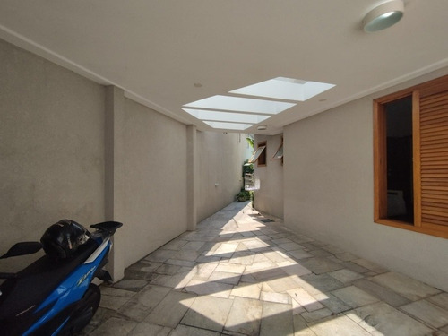 Casa 4 Quartos 2 Suítes 4 Banheiros