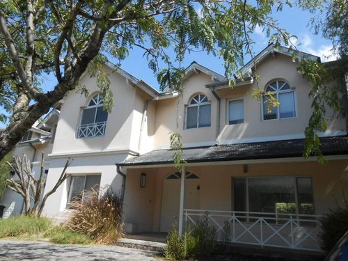 Imagen 2 de 16 de Casa En Venta En Maschwitz Privado Maroto Propiedades
