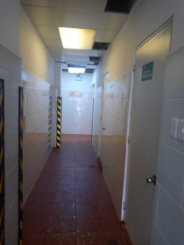Edificio Alquiler De 3 Pisos Con Ascensor De Carga