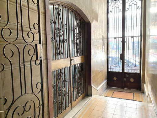 Imagen 4 de 28 de Casa De 6 Dormitorios En Venta En El Centro De Rosario