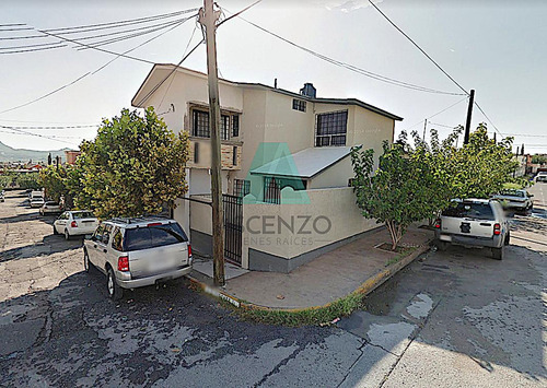 Renta De Casa Amueblada En Fracc. Lomas Vallarta, Delrui