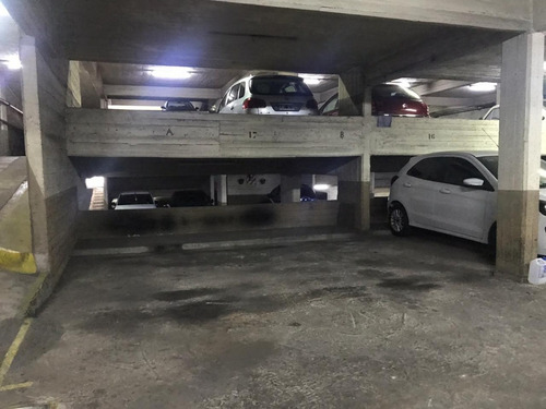 Imagen 3 de 4 de Excelente Cochera En Edificio De Cochera Con Acceso Inmejorable
