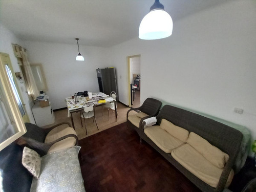 Imagen 3 de 18 de Venta Casa De Pasillo, Dorrego 262 A Reciclar.