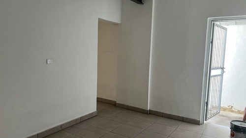 Local En Alquiler En Zona Universitaria, Santo Domingo