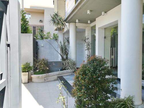 Departamento 2 Ambientes, Morón Centro, Balcón Terraza, Vista Abierta, Muy Luminoso, Apto Crédito, Apto Profesional, Sum, Laundry, Aire Acondicionado