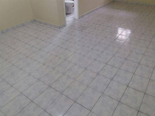 Imagem 10 de 30 de Casa Enorme Em Otimo Estado Bom Para Morar Com Sua Familia Casa Bem Espaçosa Proximo Tambem De Mercados Farmacias Praia Do Itarare Em Uma Das Melhores Ruas De São Vicente Tambem Fica Proximo Do Batal