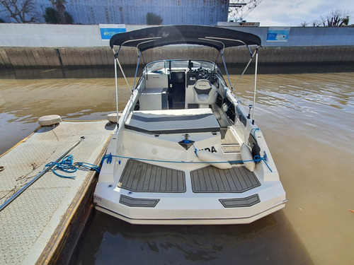 Lancha Custon 25 Cuddy Mercruiser 170hp Turbo Diesel Pata B3