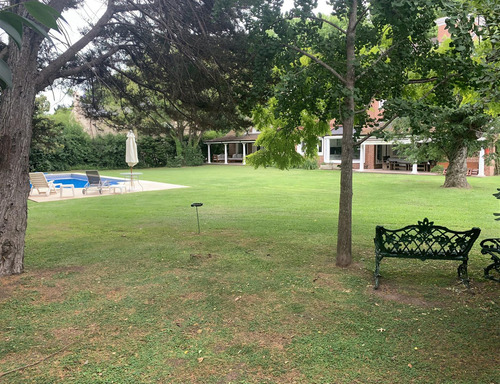 Casa En Venta En Martindale, Pilar