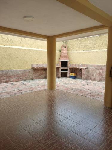 Vende Town House En Urbanizacion Manantial Residencia Danubio. Lino Juvinao