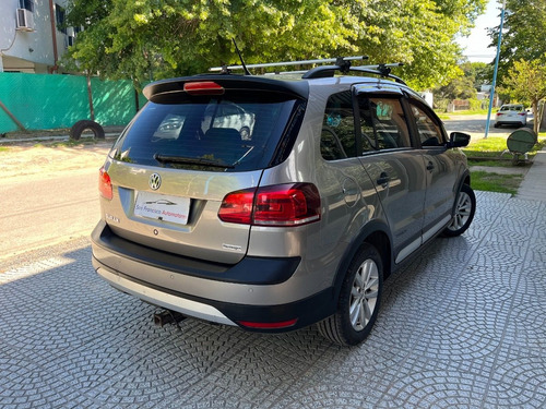 Imagen 6 de 24 de Volkswagen Suran 1.6 Track