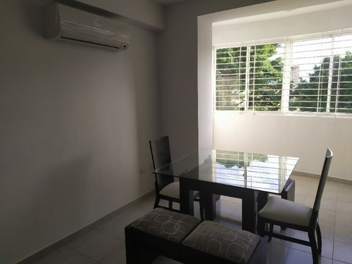 Imagen 11 de 15 de Apartamento En Res. Puerta Real, Lema-482