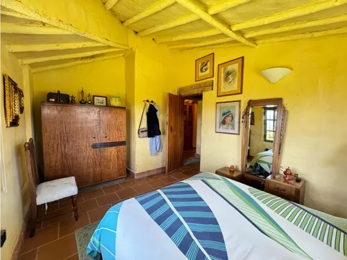 Venta Lote De 19.600 M² En La Ceja Con 3 Viviendas, Sector Chaparral