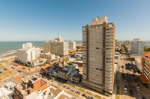 Oportunidad Apartamento 3 Dormitorios Más Dependencia Punta Del Este