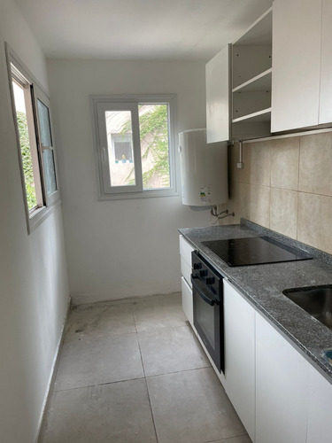 Depto 2 Ambientes, Con Renta Hasta 2027. Ideal Inversionistas.