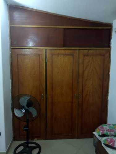 Imagen 9 de 12 de Casa Urbanización Colinas De Las Rosas, Guatire.