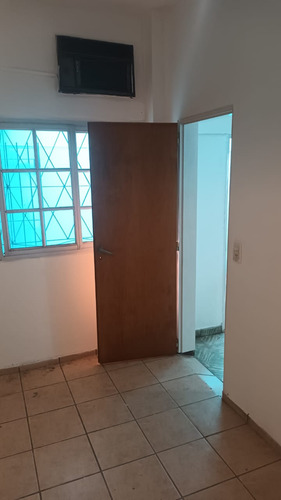 Dueño Vende Ph 2ambientes Con Cochera. Acepto Autos.