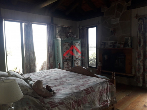 Chacra Con Casa En Barrio Privado, En Venta!- Ref: 1703