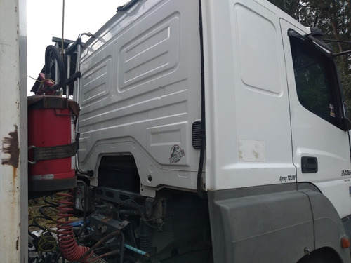 Imagem 2 de 10 de Mercedes Benz Axor Axor