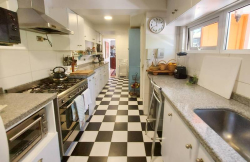 Casa Remodelada - Luminosa - Calle Tranquila
