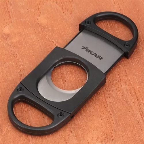 Cortador Charutos Xikar X8 Lâmina Dupla Resina Preto