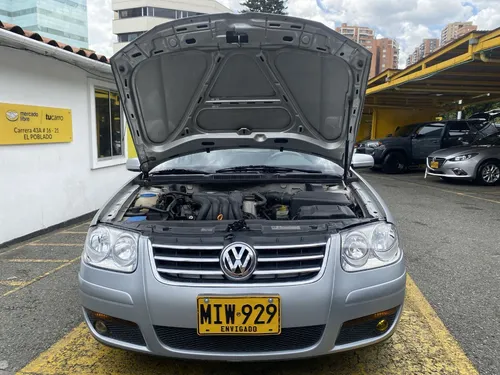 Volkswagen Jetta 2.0 Trendline At 2012