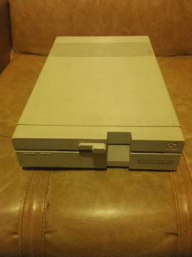 Commodore 1571 (disquetera Para Commodore 64 Y 128) Full !!