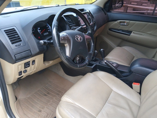 Toyota Fortuner Automática