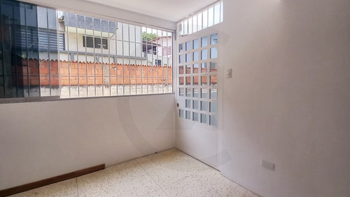 Imagen 8 de 12 de Fl - Venta Apartamento El Llanito