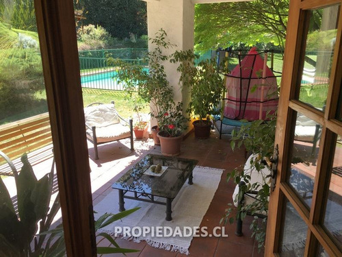 Casa En Condominio En Venta En Lo Barnechea