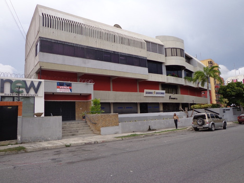 Local Comercial Centro Comercial Proa Av Principal El Parral