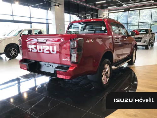 Isuzu Pickup Adventure Plus 4x4 Roja