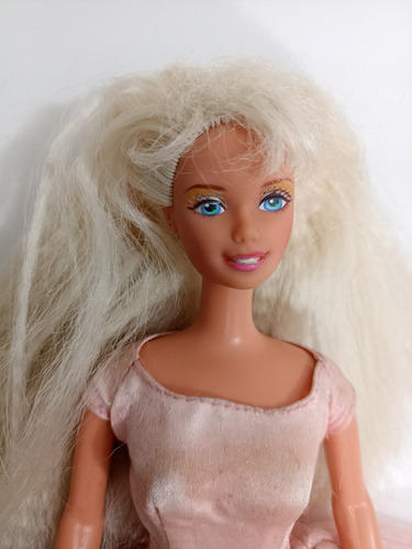 Barbie Maquillaje Sorpresa 90's (Usado)