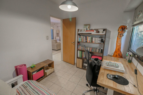 Dúplex De 3 Dormitorios En Venta La Plata. Patio