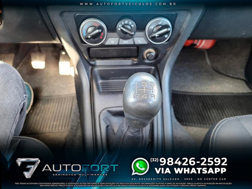 Imagem 13 de 15 de Mitsubishi Pajero Tr4 2.0 Flex 16v 4x2 Mec. 2012/2013