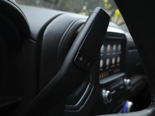 GMC Sierra 6.2 Denali Dvd At