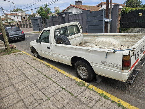Isuzu Pick-Up 2.5 Aa D/c 4x2