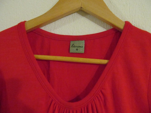 Remera Lúcuma Roja Básica