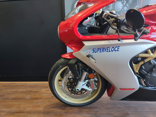 Imagen 11 de 24 de Mv Agusta Superveloce 800