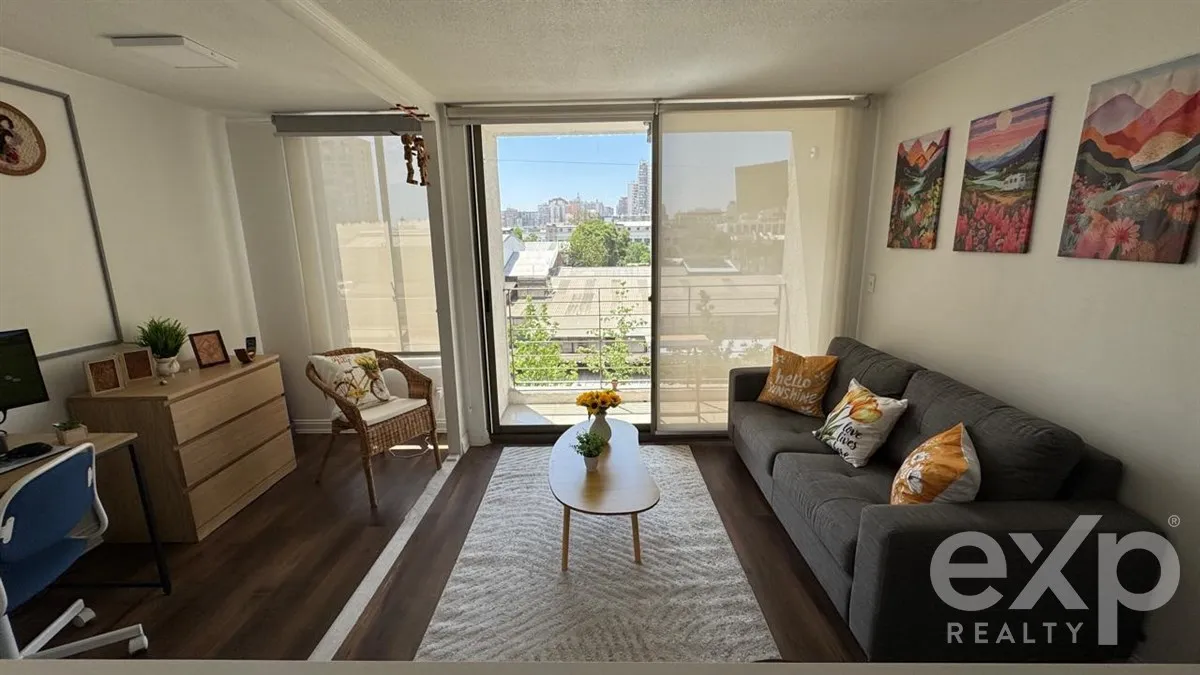 Imagen 3 de 21 de Departamento En Venta De 1 Dorm. 2 Baños En Santiago