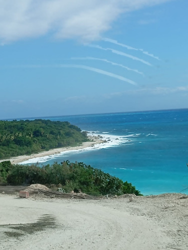 Te Vendo Terreno Entre Barahona Y Pedernales Rep.dom.