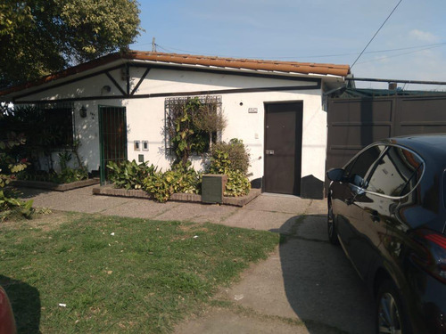 Casa En Venta Rosario Fisherton - 2 Dorm