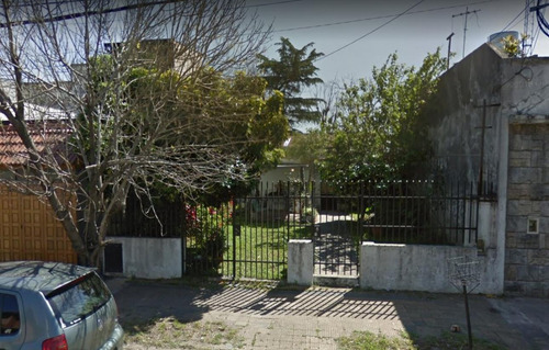 Reservado - Lote C/casa A Demoler - Excelente Ubicación