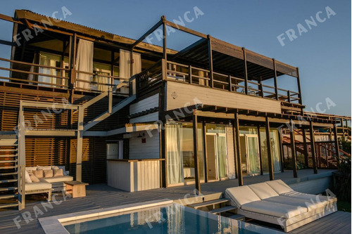 Casa En Alquiler Temporario En José Ignacio, Frente Al Mar.  (ref: Fro-397)