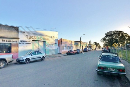 Imagen 2 de 15 de Carmelo - Destacada Propiedad Comercial